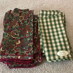 Green Check L Spivey/ Holly Napkin Set